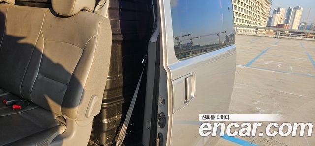 Hyundai Starex 2015 thumb 11
