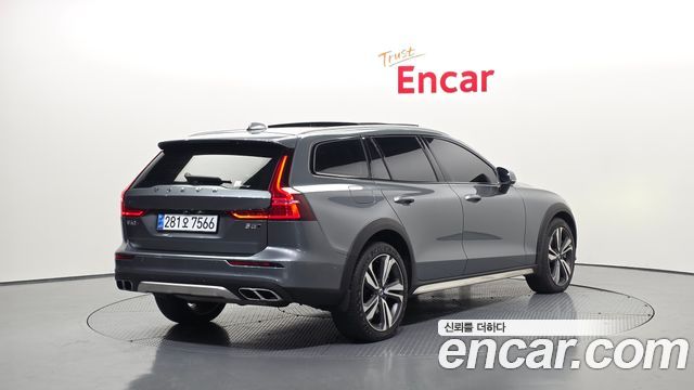 Volvo V60 2020 thumb 6