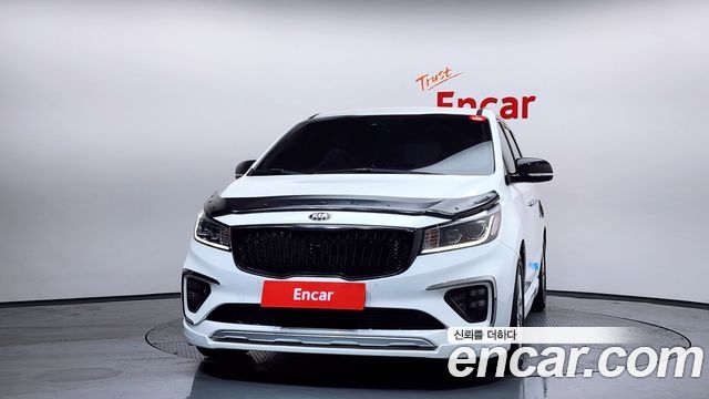Kia Carnival 2019 thumb 4