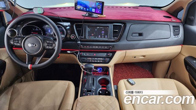 Kia Carnival 2019 thumb 8