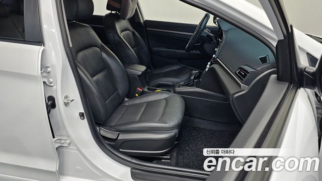 Hyundai Avante 2019 thumb 10