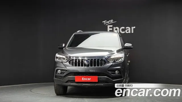 SsangYong Rexton 2019 thumb 4