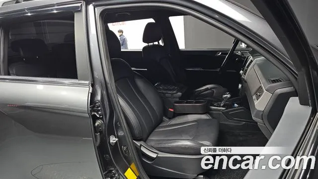 SsangYong Rexton 2019 thumb 11