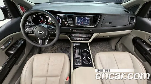 Kia Carnival 2019 thumb 8