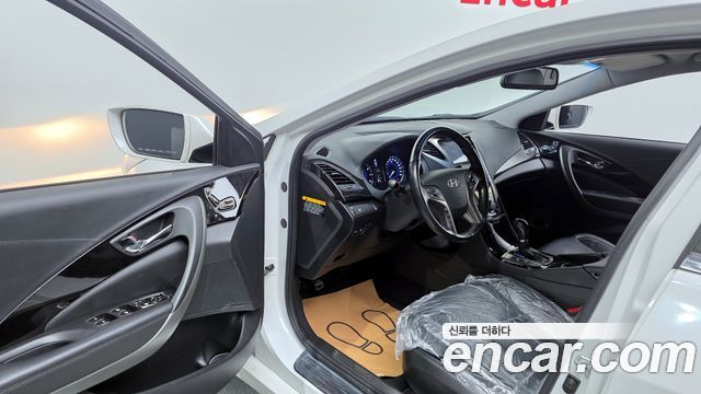Hyundai Grandeur 2012 thumb 11