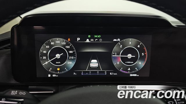 Kia Carnival 2021 thumb 8