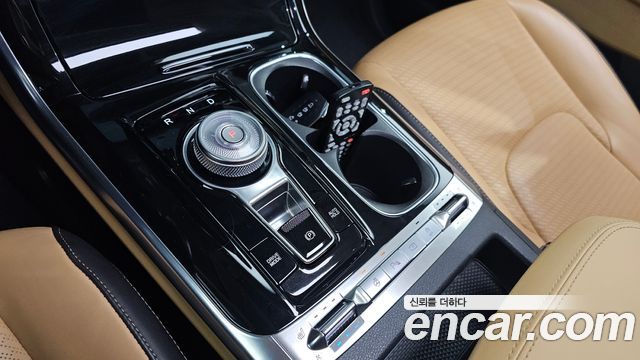 Kia Carnival 2021 thumb 9