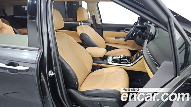 Kia Carnival 2021 thumb 10