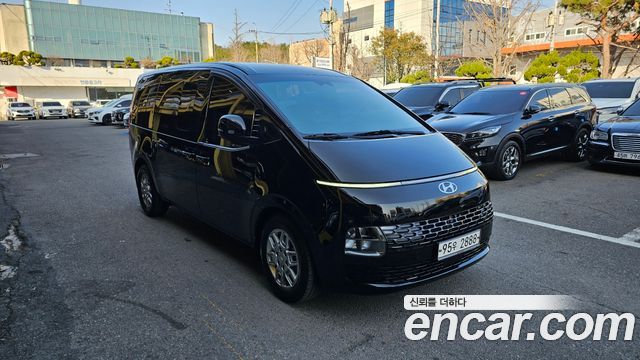 Hyundai Staria 2021 thumb 3