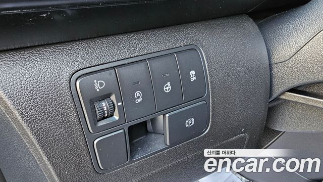 Hyundai Staria 2021 thumb 12