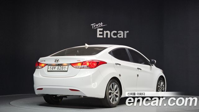 Hyundai Avante 2013 thumb 3