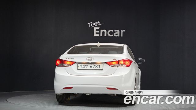 Hyundai Avante 2013 thumb 5
