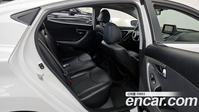 Hyundai Avante 2013 thumb 11