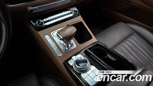 Genesis G90 2019 thumb 10