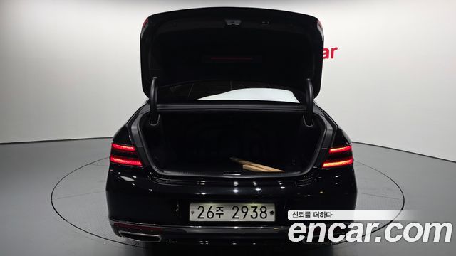Genesis G90 2019 thumb 12