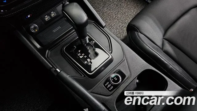 SsangYong Rexton 2023 thumb 10