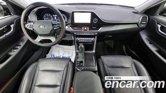 Hyundai Grandeur 2017 thumb 8