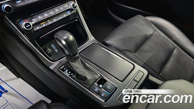Hyundai Grandeur 2017 thumb 10