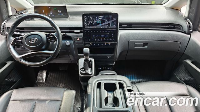 Hyundai Staria 2023 thumb 7