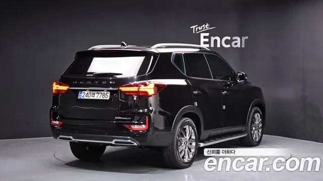 SsangYong Rexton 2024 thumb 3
