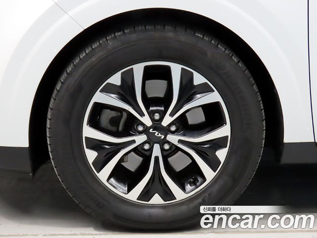 Kia Carnival 2023 thumb 6
