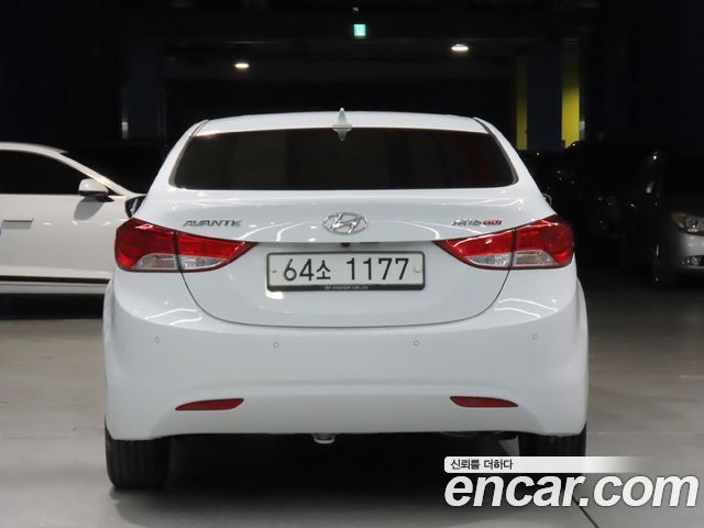 Hyundai Avante 2010 thumb 9
