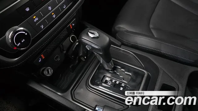 SsangYong Rexton 2020 thumb 9