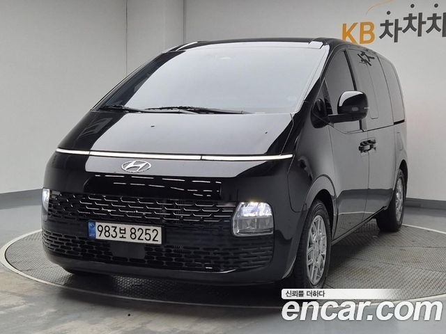 Hyundai Staria 2021 thumb 2