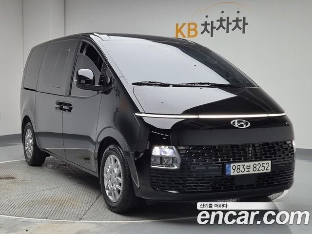 Hyundai Staria 2021 thumb 5