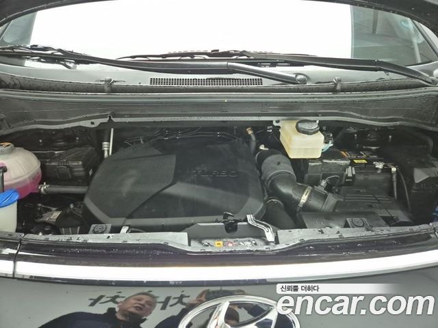 Hyundai Staria 2021 thumb 6
