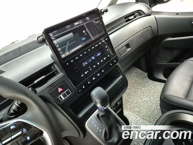 Hyundai Staria 2021 thumb 11