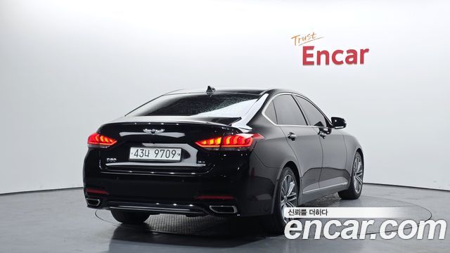 Genesis G80 2017 thumb 3