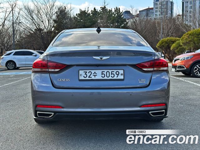 Hyundai Genesis 2014 thumb 6