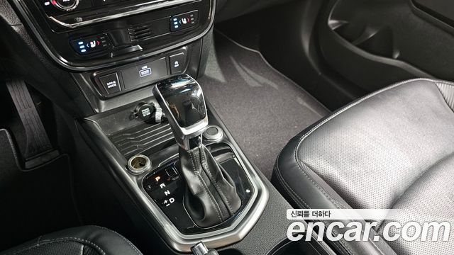 SsangYong Tivoli 2022 thumb 8