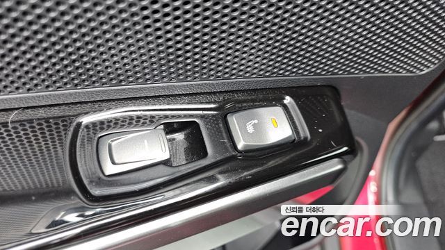 SsangYong Tivoli 2022 thumb 2
