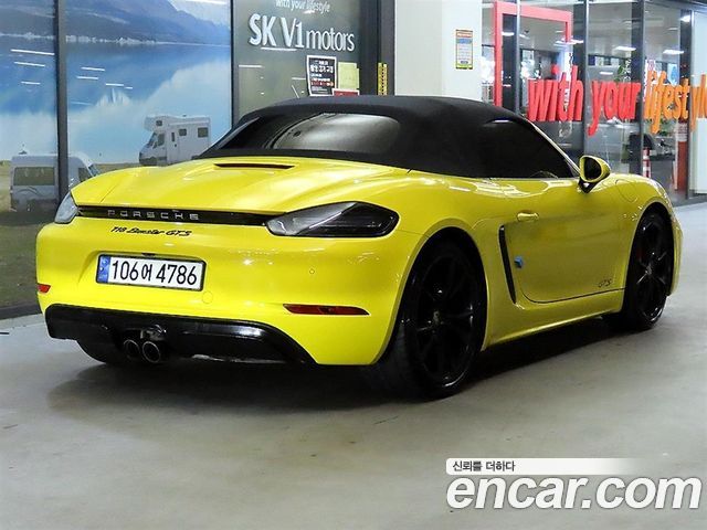 Porsche Cayman 2019 thumb 7