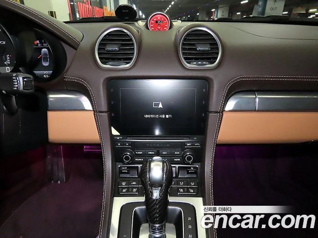 Porsche Cayman 2019 thumb 8