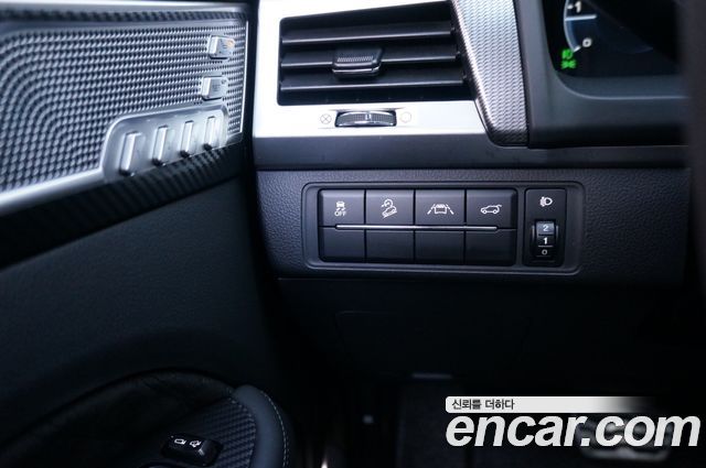 SsangYong Rexton 2021 thumb 12