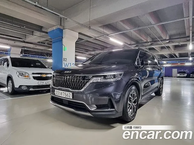 Kia Carnival 2021 thumb 3
