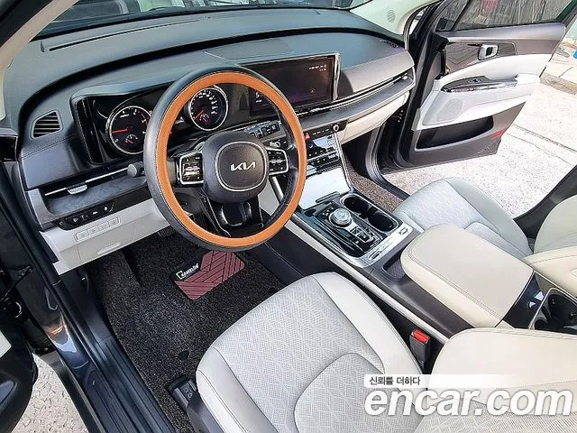Kia Carnival 2021 thumb 8