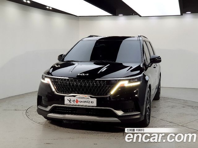 Kia Carnival 2021 thumb 3