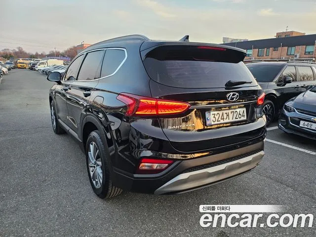 Hyundai Santa Fe 2018 thumb 5