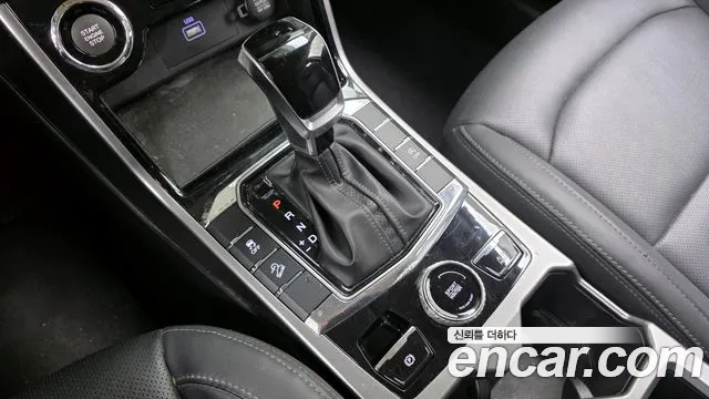 SsangYong Korando 2019 thumb 10