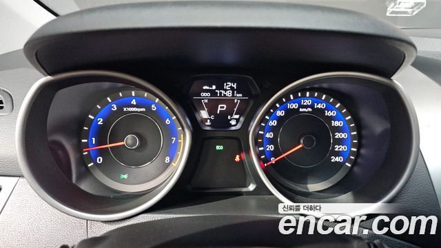 Hyundai Avante 2013 thumb 8