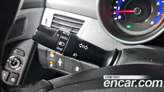 Hyundai Avante 2013 thumb 11