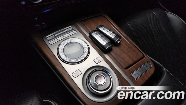 Genesis G80 2020 thumb 10