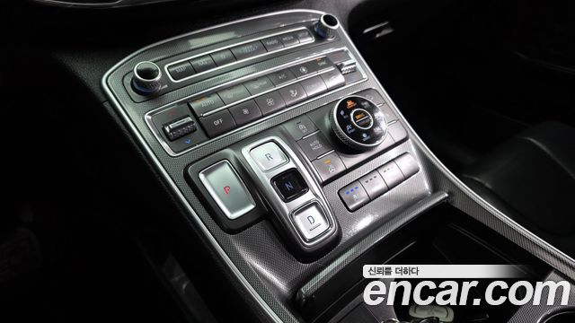Hyundai Santa Fe 2020 thumb 9