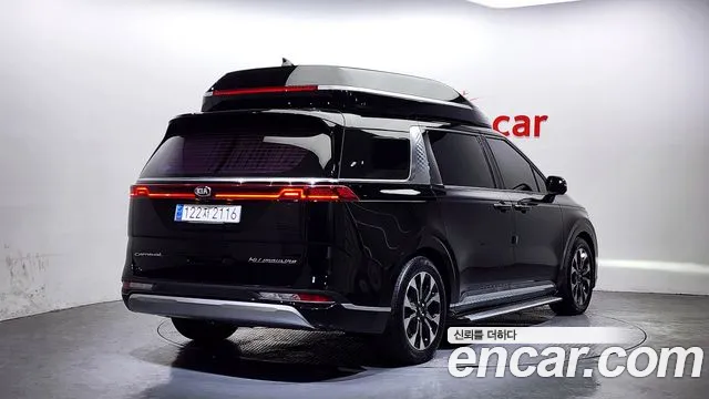 Kia Carnival 2021 thumb 3