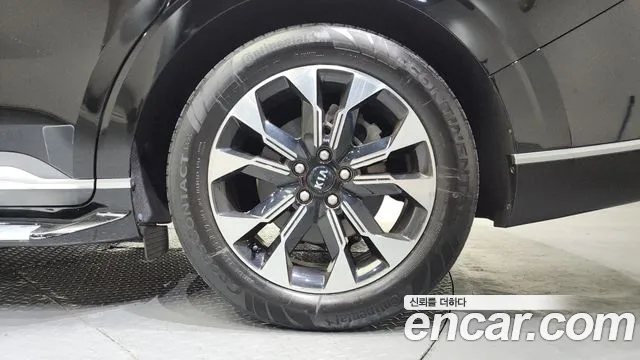 Kia Carnival 2021 thumb 6