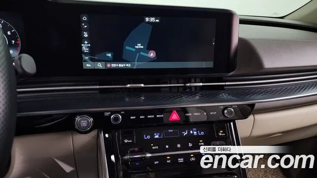 Kia Carnival 2021 thumb 12